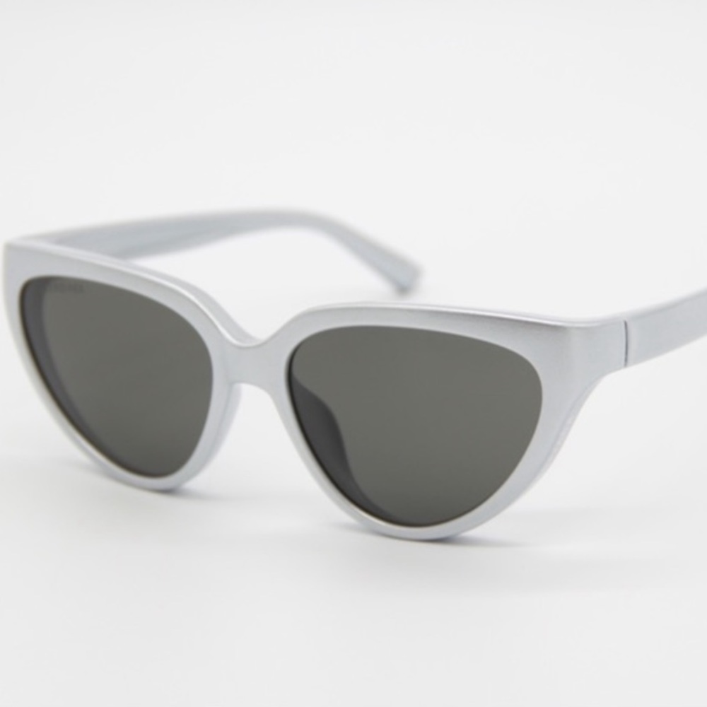 Balenciaga Metallic Silver BB0149S Cat Eye Unisex Sunglasses - Picture 7 of 9